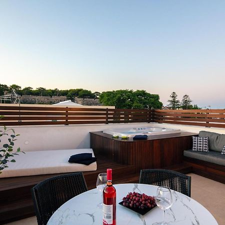 Le Bijou Luxury Suites Rethymno エクステリア 写真