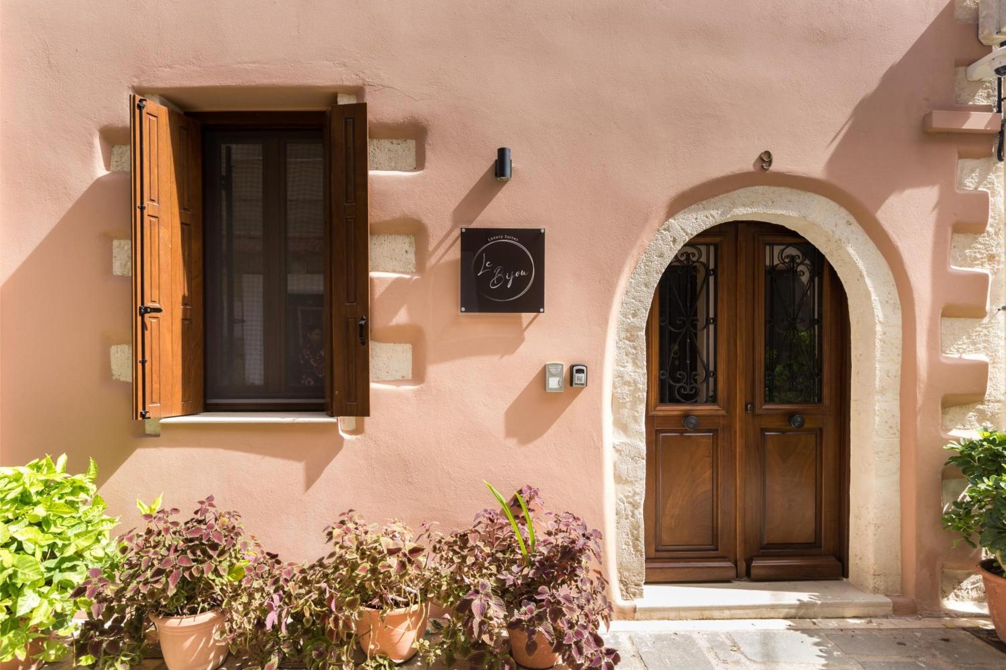 Le Bijou Luxury Suites Rethymno エクステリア 写真